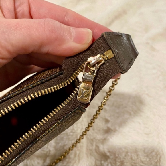 Louis Vuitton EVA CLUTCH authentic bag. Comes with dust bag, original receipt - Picture 6 of 6